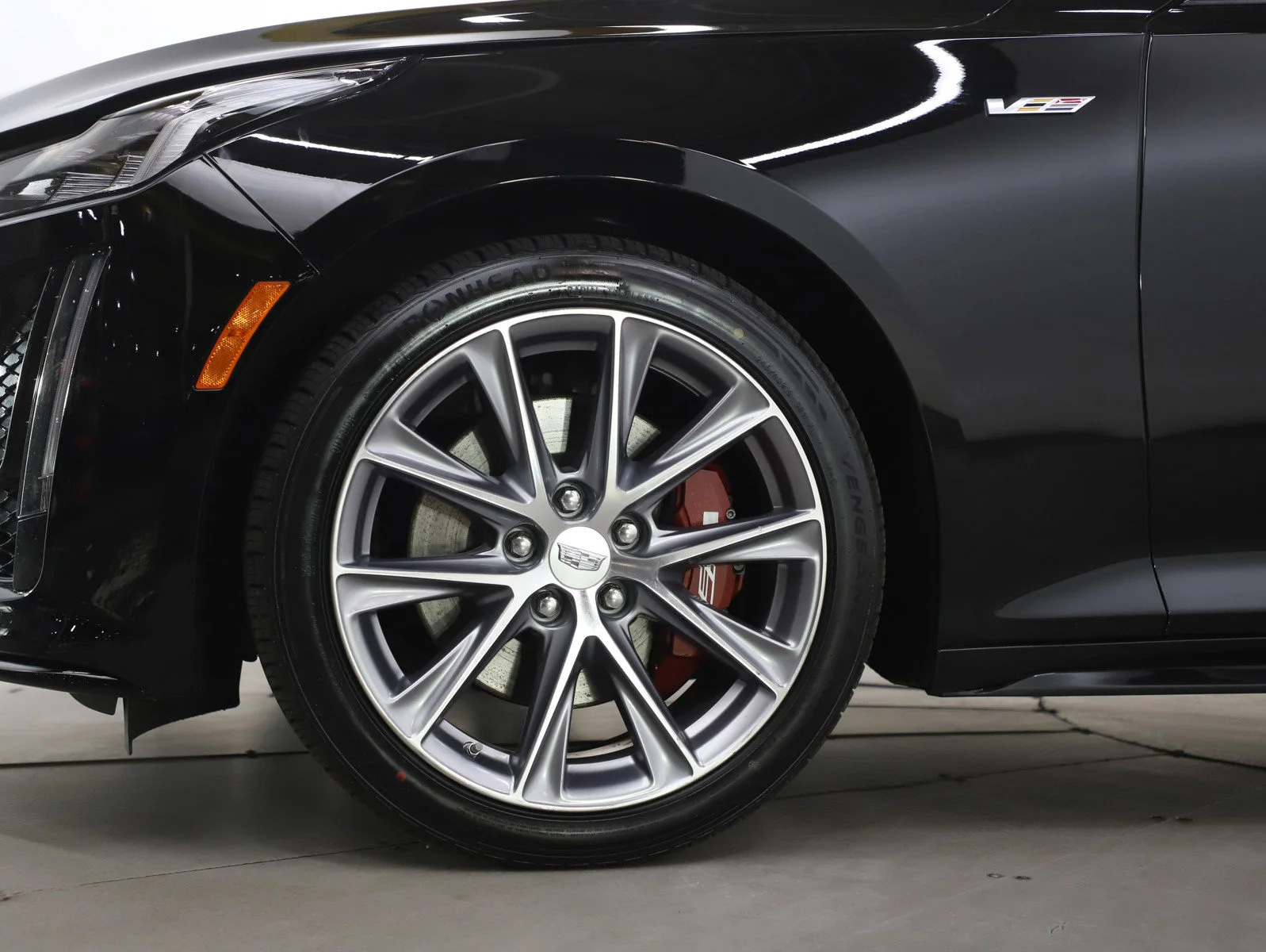 Used 2020 Black Raven Cadillac 4dr Sdn V-Series image 32