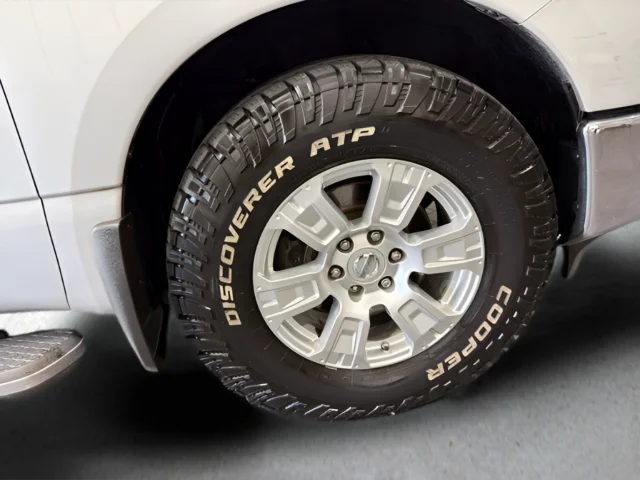 Used 2019 Silver Nissan SV image 34