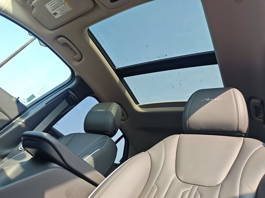New 2026 Ebony Twilight Metallic Buick Avenir image 23