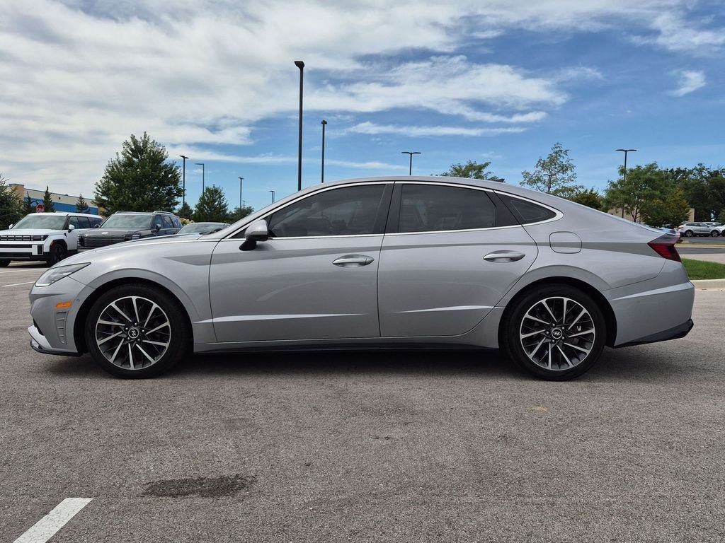 Used 2023 Silver Hyundai Limited image 4