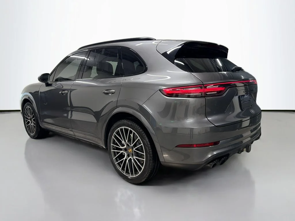 Certified Used 2023 Quartzite Grey Metallic Porsche Turbo image 3