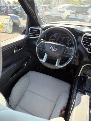 2025 Toyota Tundra SR5 - Photo 11