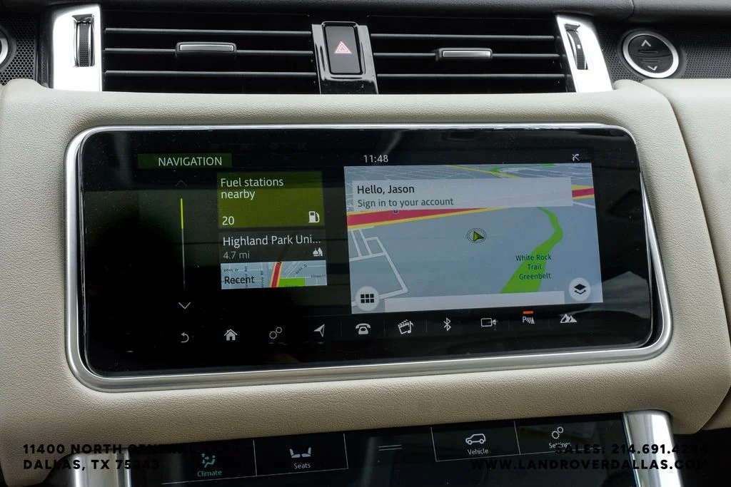 Used 2019 Silver Land Rover HSE image 26