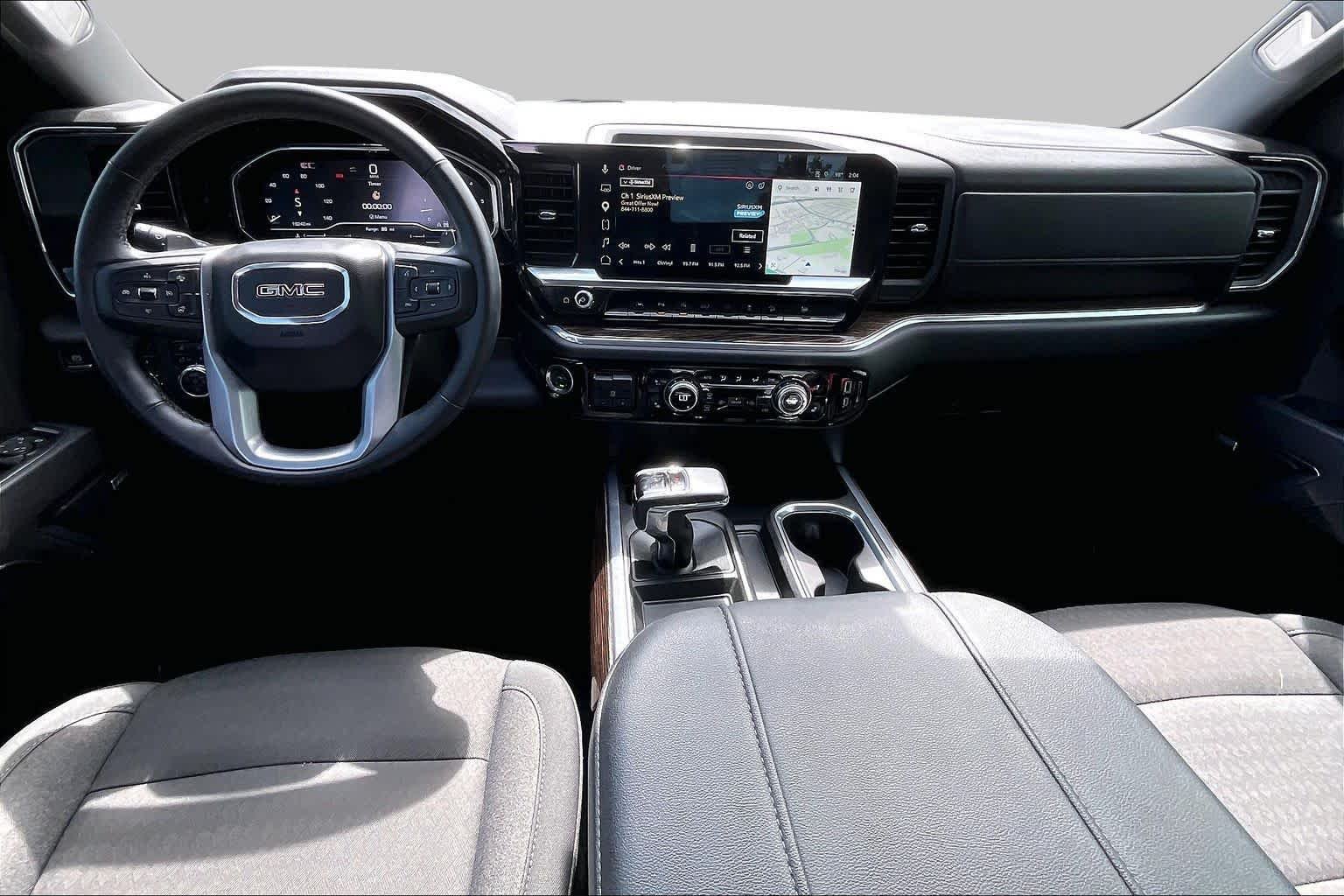 Used 2025 Downpour Metallic GMC Elevation image 15