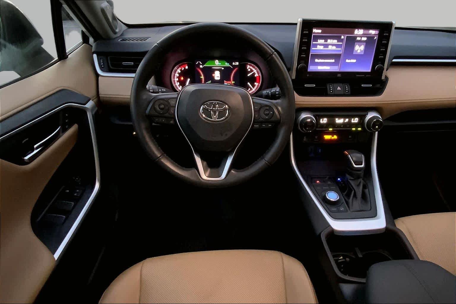 Used 2022 Blizzard Pearl Toyota Limited image 6