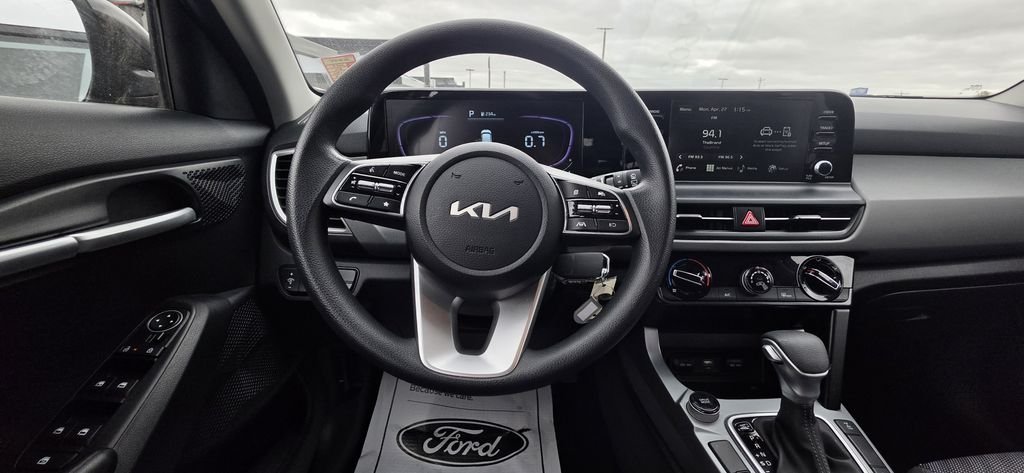 Used 2026 Black Kia LX image 14