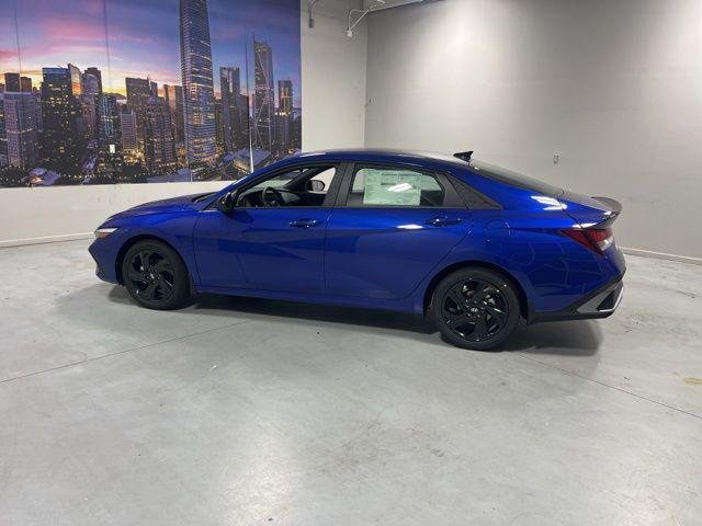 New 2026 Blue Hyundai SEL Sport image 4