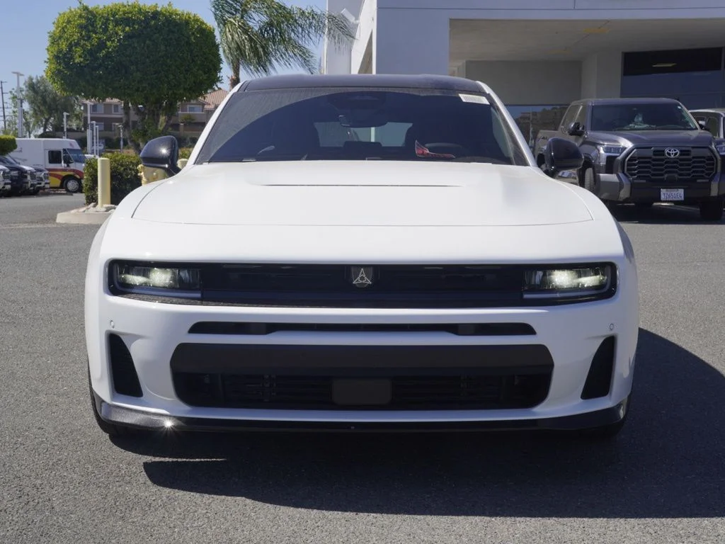 New 2026 White Knuckle Exterior Paint Dodge R/T Scat Pack image 8