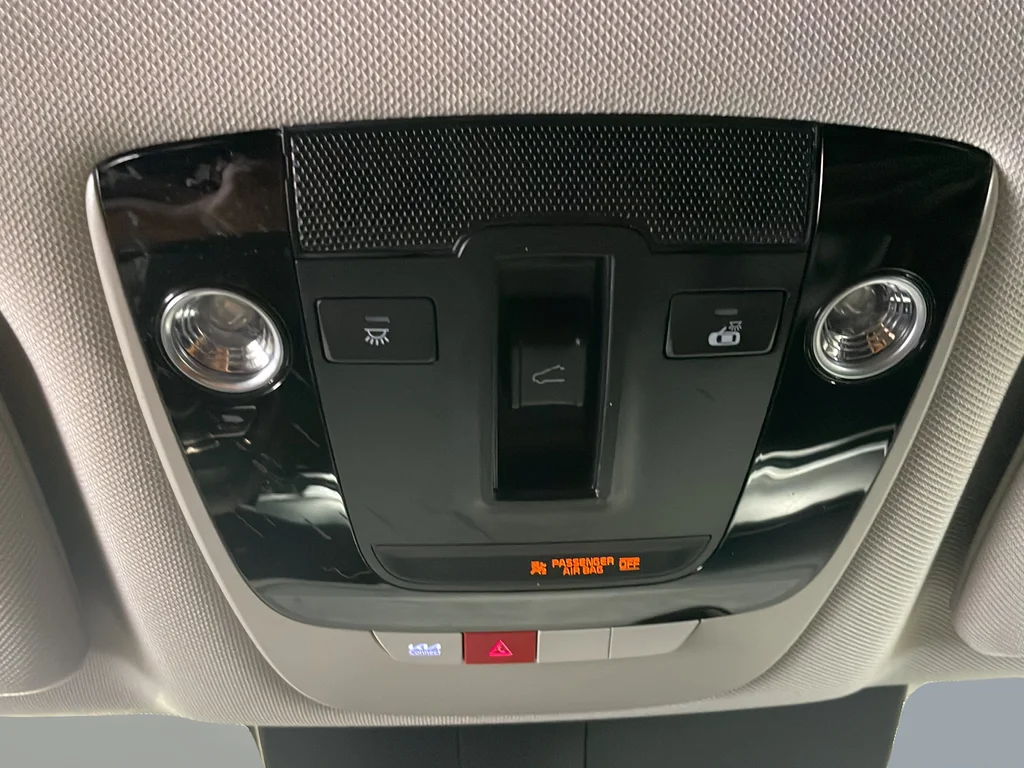 Used 2024 Black Kia S image 36