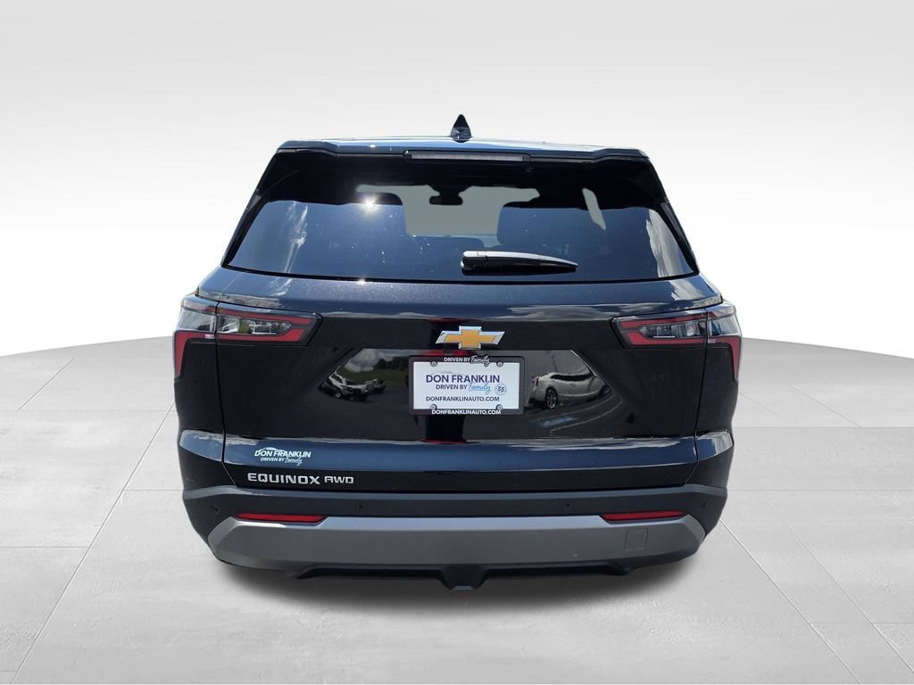 New 2026 Mosaic Black Metallic Chevrolet LT image 6