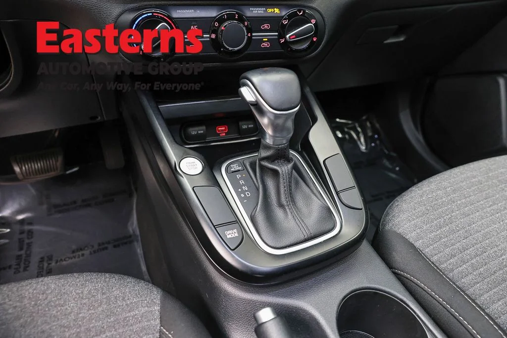 Used 2020 White Kia GT-Line image 13