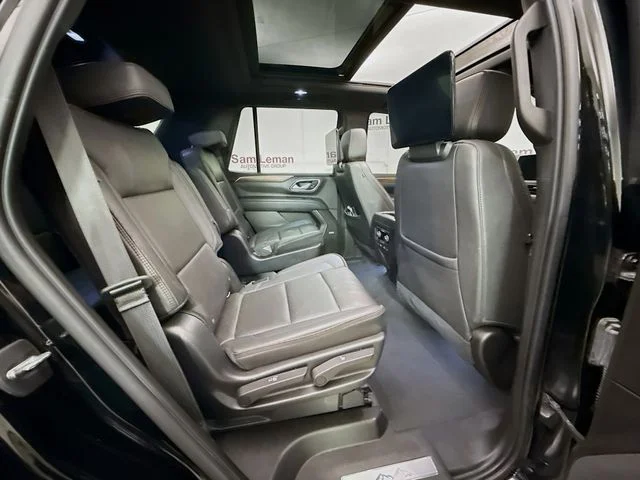 Used 2021 Black Chevrolet High Country image 31