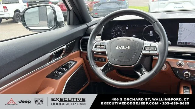 Used 2024 White Kia SX X-Line image 28