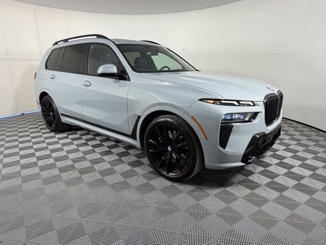 2023 BMW X7