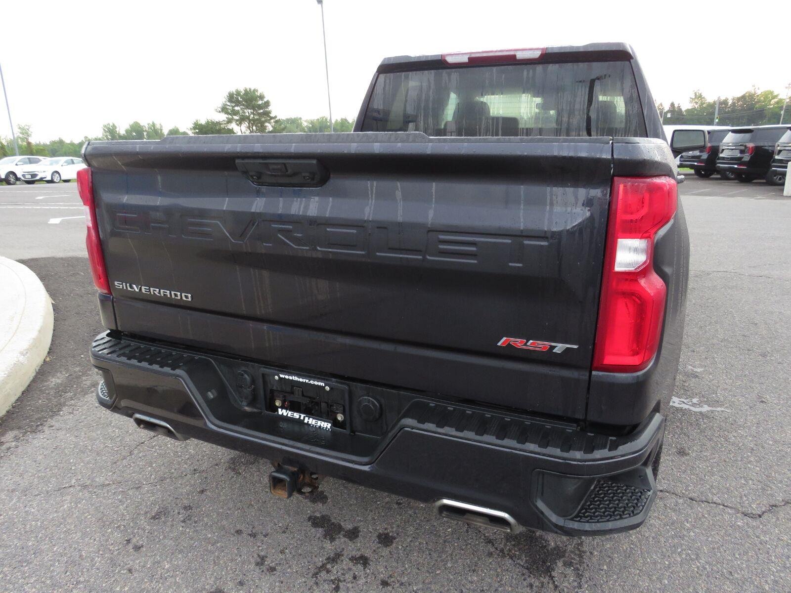 Used 2022 Dark Ash Metallic Chevrolet RST image 7
