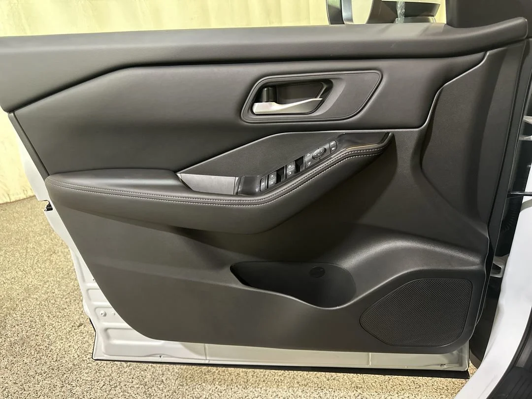 2026 Nissan Rogue SV - Photo 17