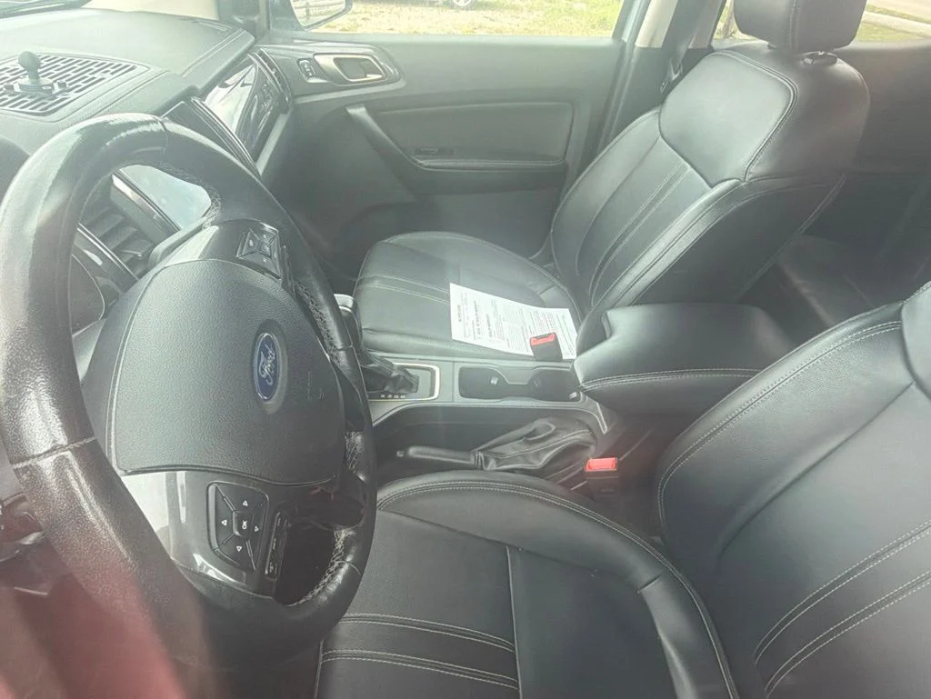 Used 2023 Silver Metallic Ford Lariat image 11