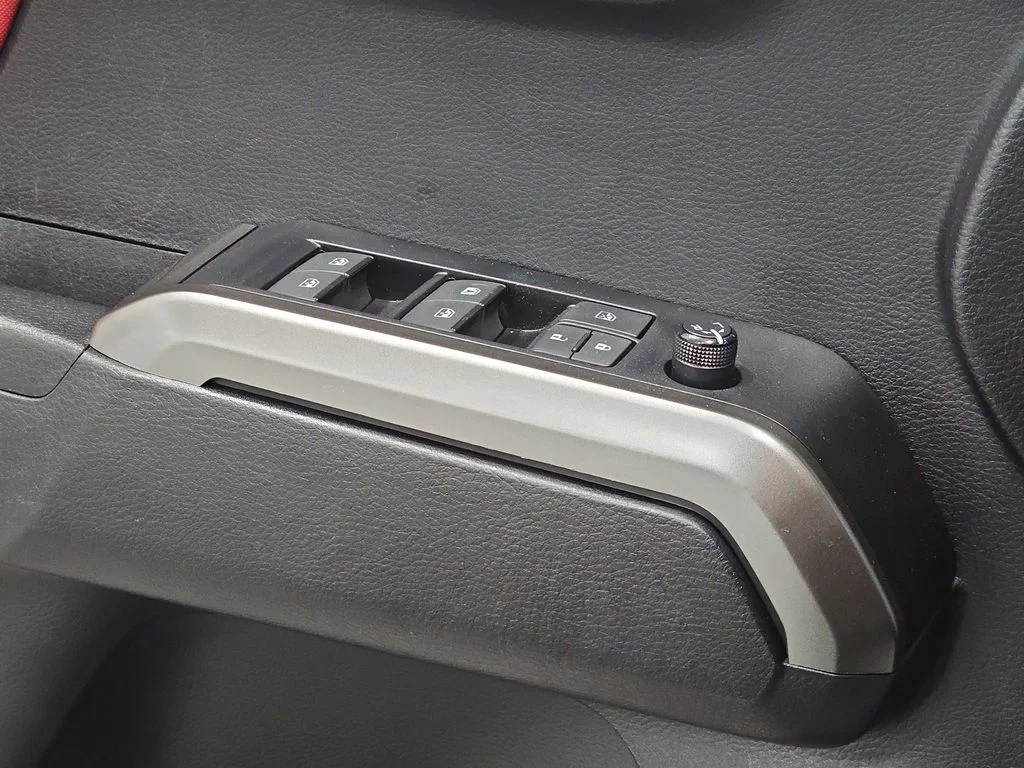 Used 2021 White Toyota SR5 image 30