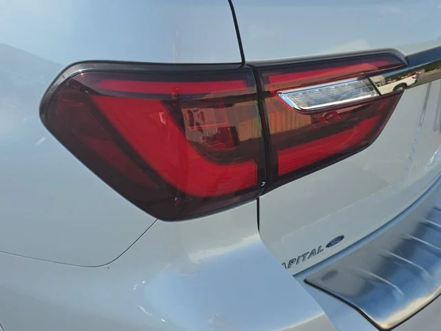 Used 2021 White INFINITI Premium Select image 37