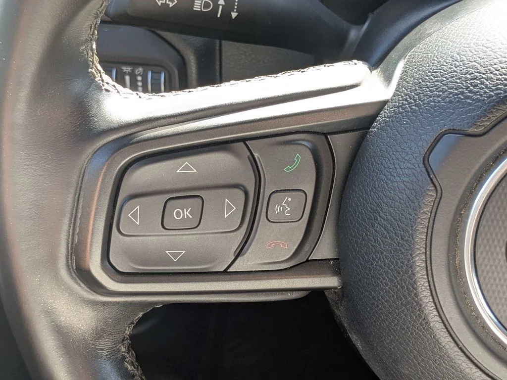 Used 2021  Jeep Unlimited Willys image 26