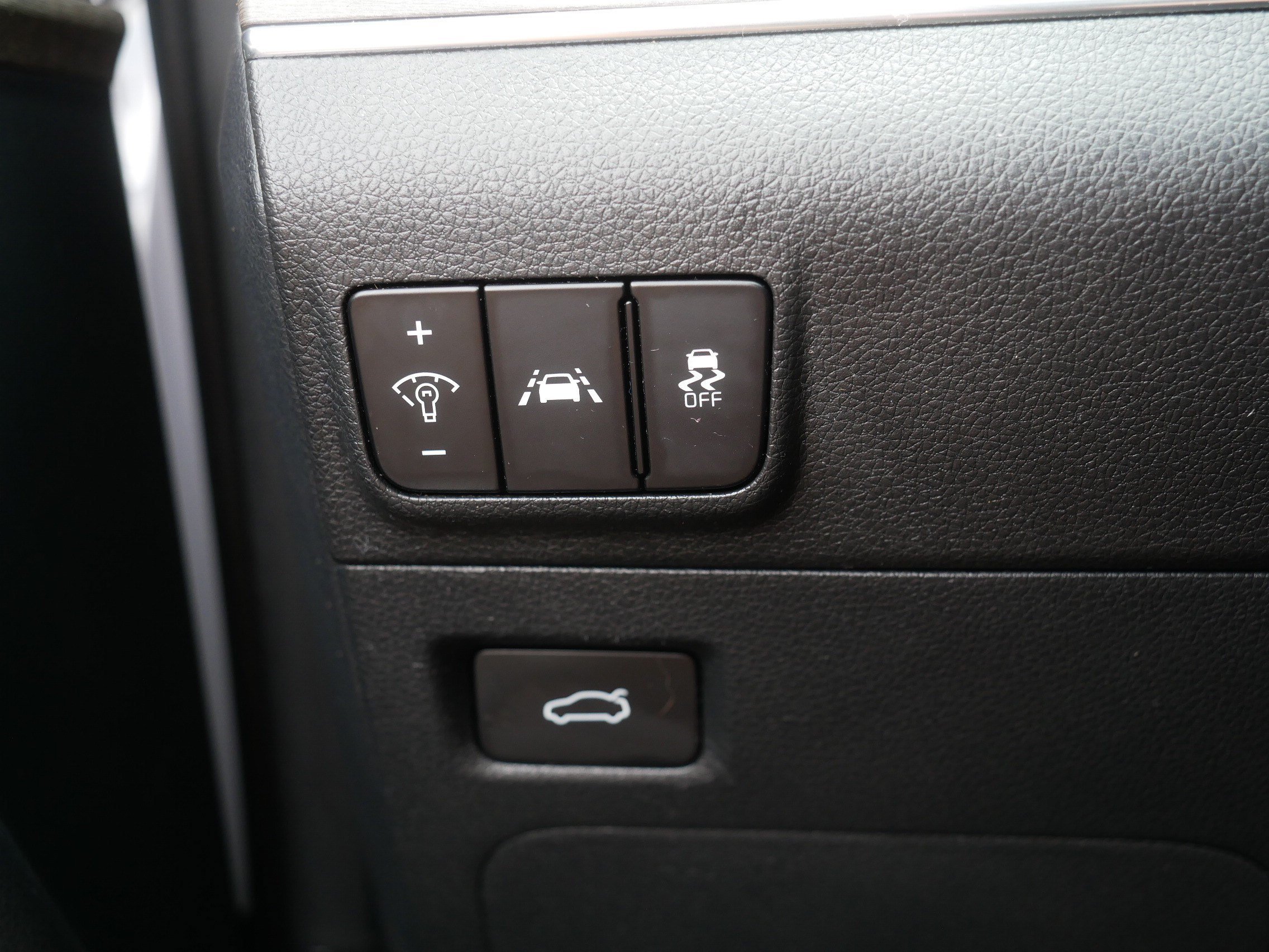 Certified Used 2022 Glacial White Pearl Kia EX image 26