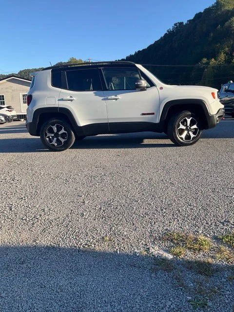 Used 2019 White Jeep Trailhawk image 8
