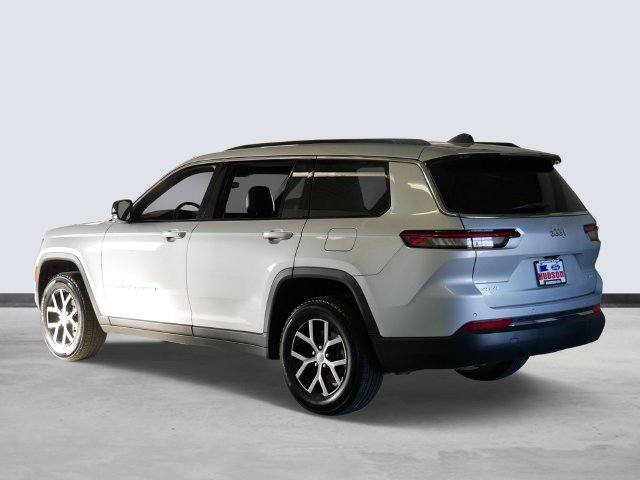 Certified Used 2025 Silver Zynith Jeep Limited image 3