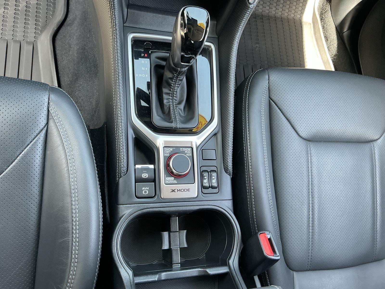 Used 2024 Ice Silver Metallic Subaru Touring image 6