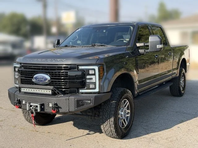 Used 2017 Magnetic Metallic Ford Lariat image 5