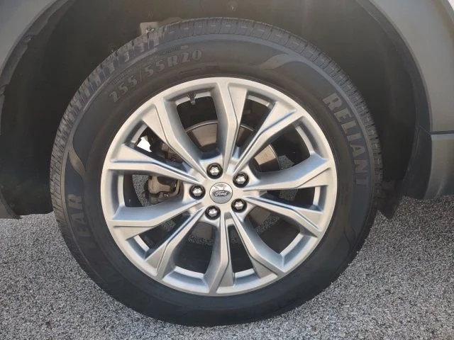 Certified Used 2021 Silver Metallic Ford XLT image 34