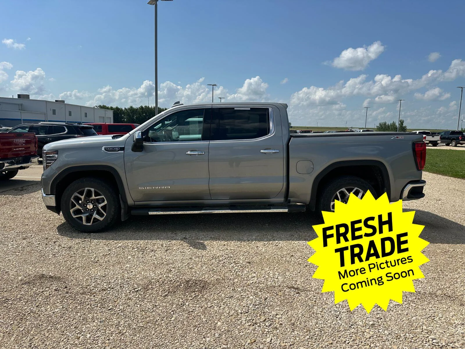 Used 2023 Sterling Metallic GMC SLT image 9