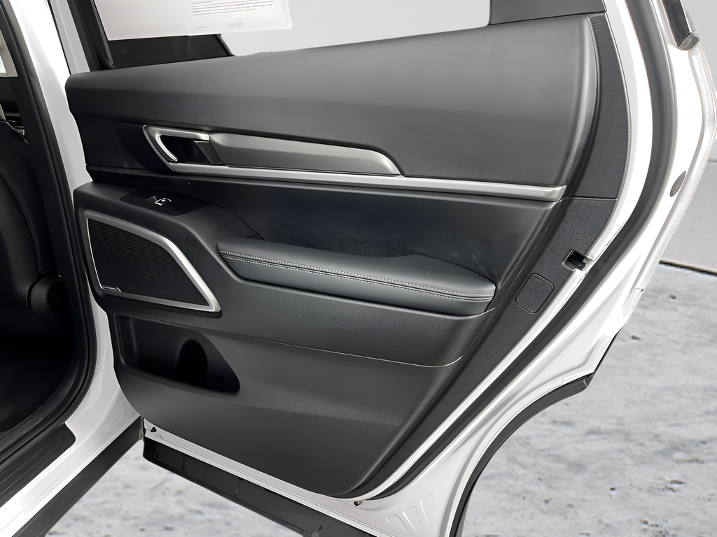 2024 Kia Telluride S - Photo 14