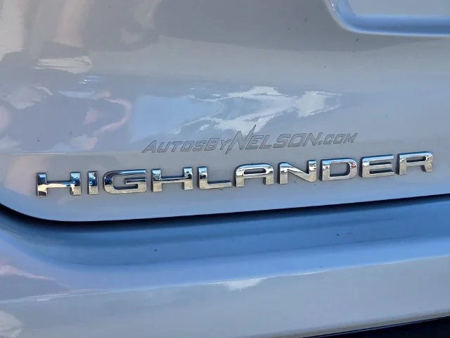 Used 2023 Beige Toyota XLE image 16