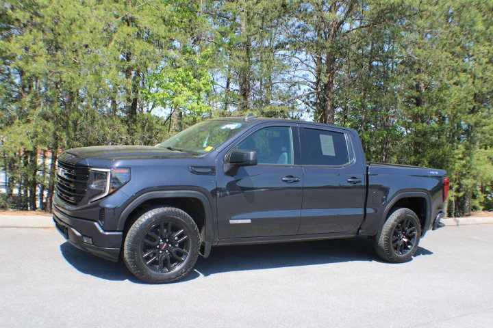 Certified Used 2023 Titanium Rush Metallic GMC Elevation image 4