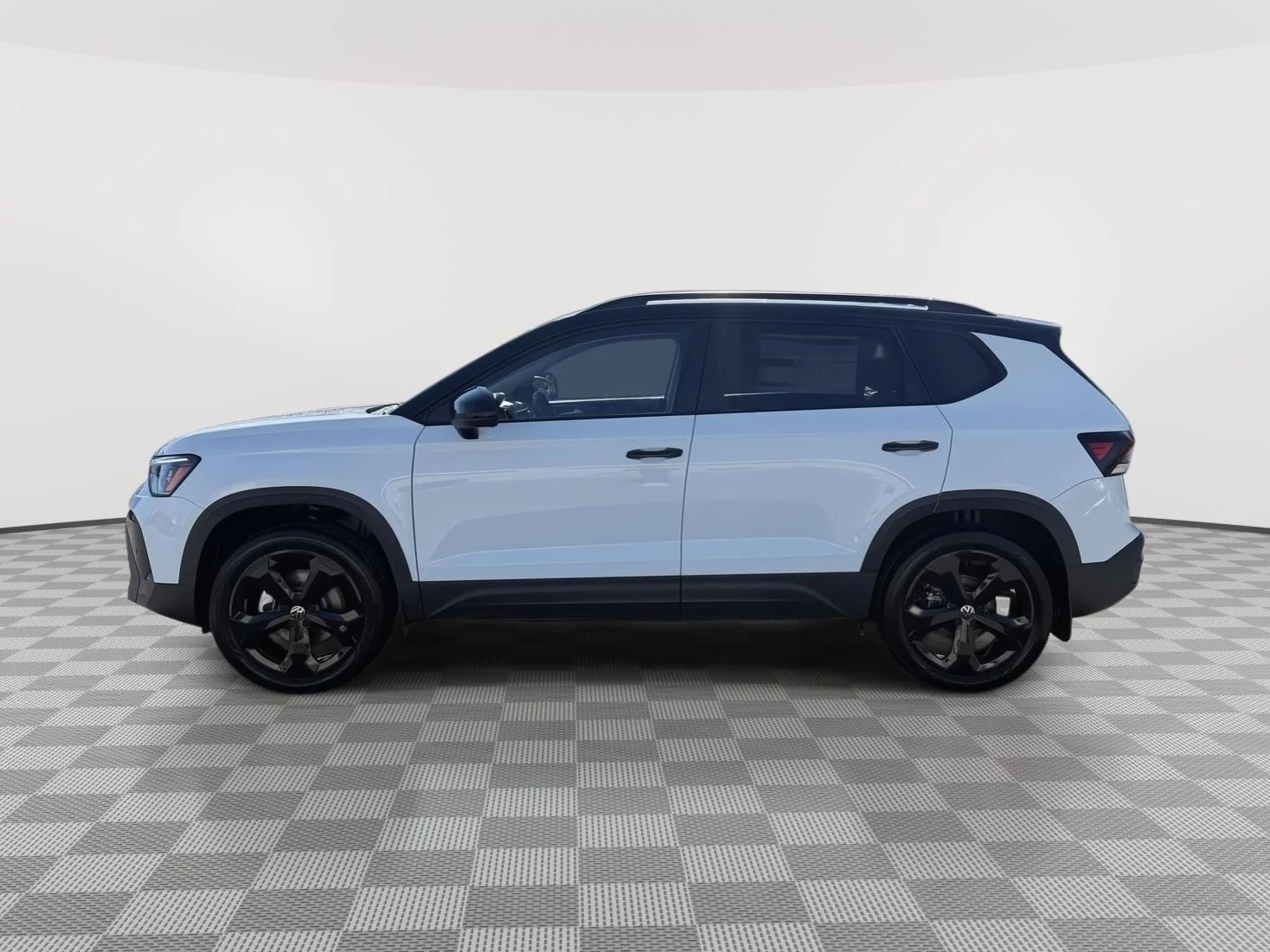 New 2026 Pure White w/Deep Black Roof Volkswagen SE Black image 6