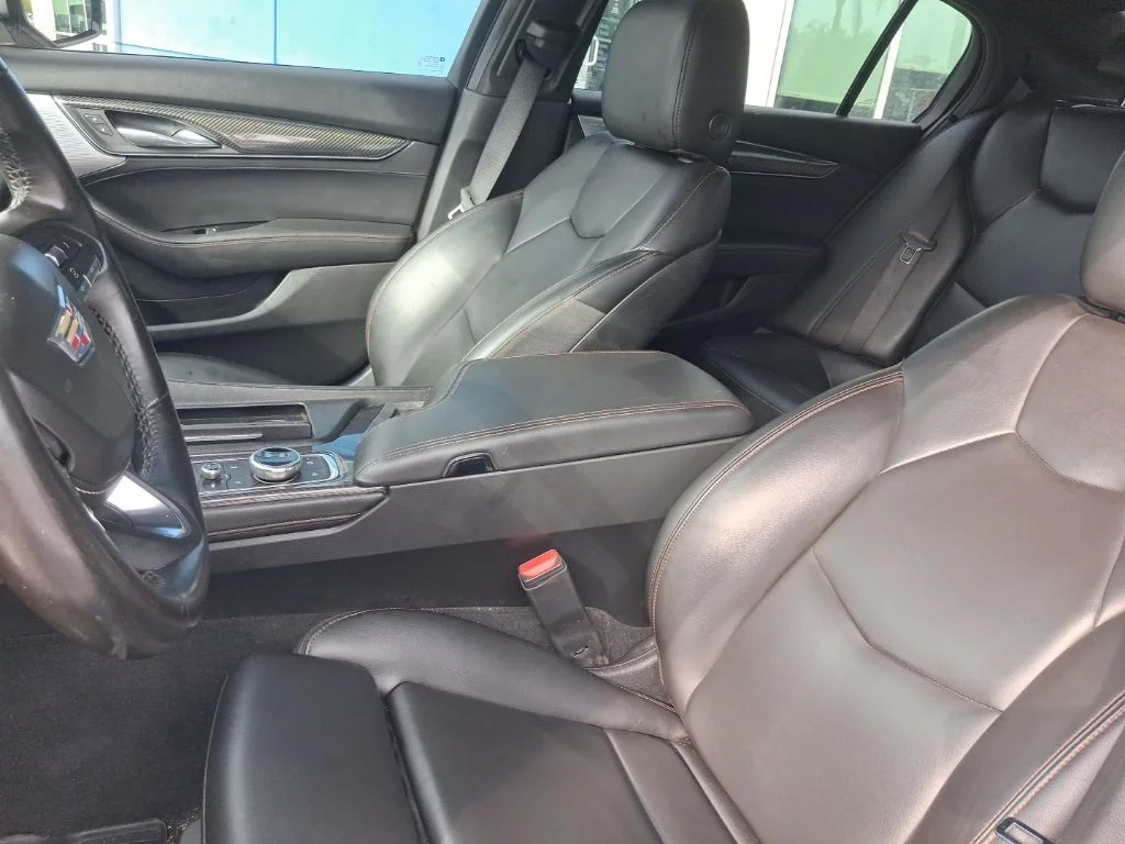 Used 2023 Silver Cadillac V-Series image 20