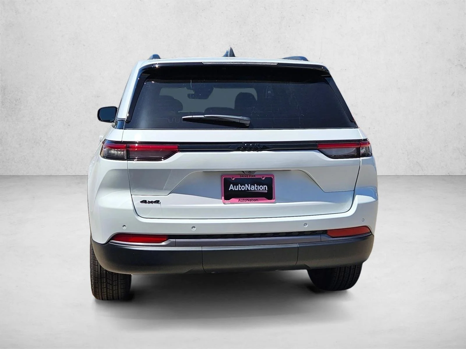 New 2026 Bright White Clearcoat Jeep Laredo Altitude image 8