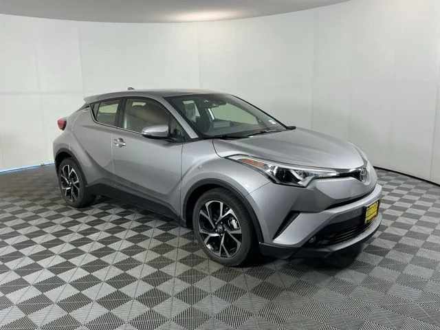 Used 2019 Silver Toyota Limited image 3