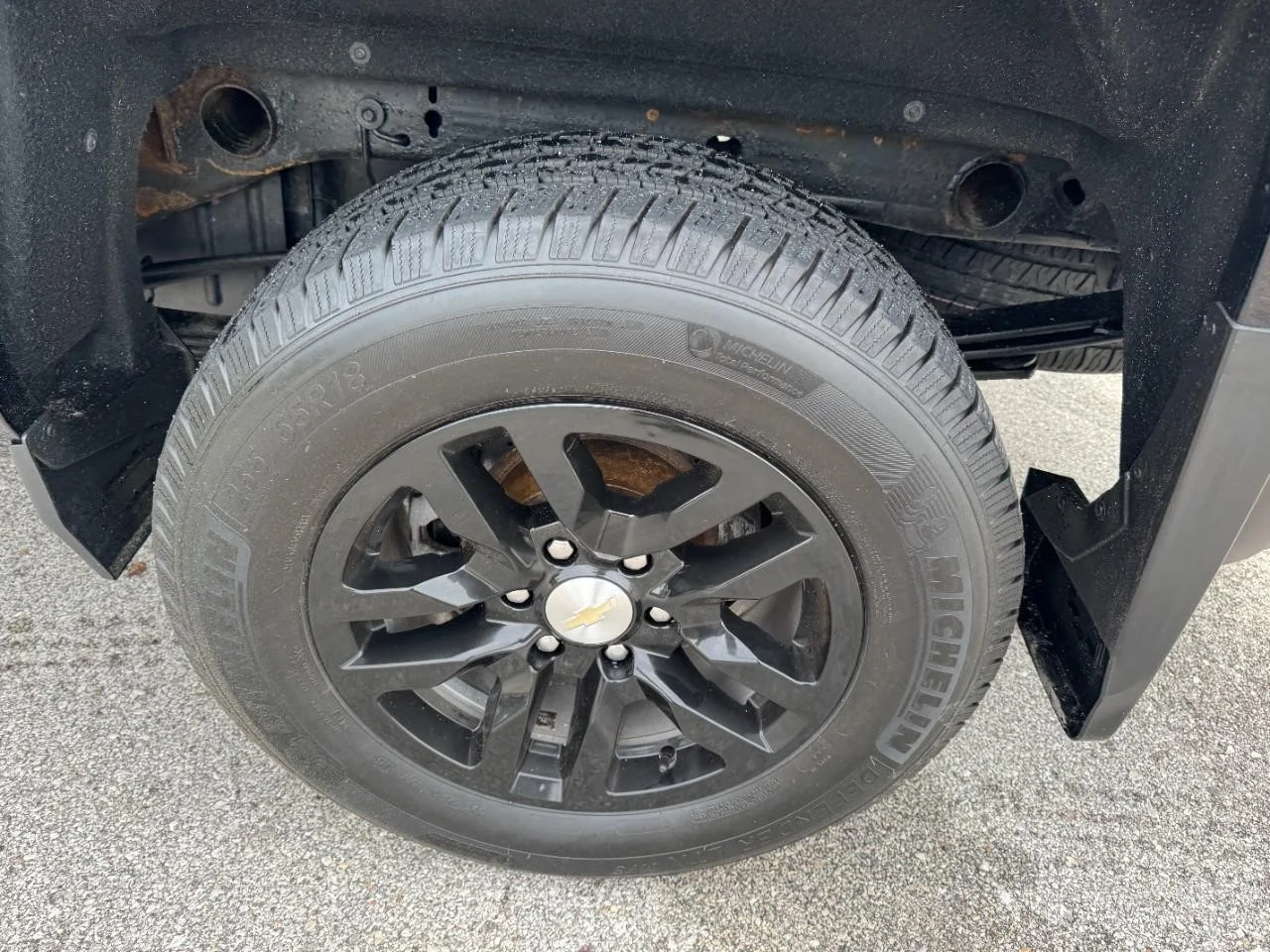Used 2019 Black Chevrolet 4WD Double Cab LT w/2LT image 6