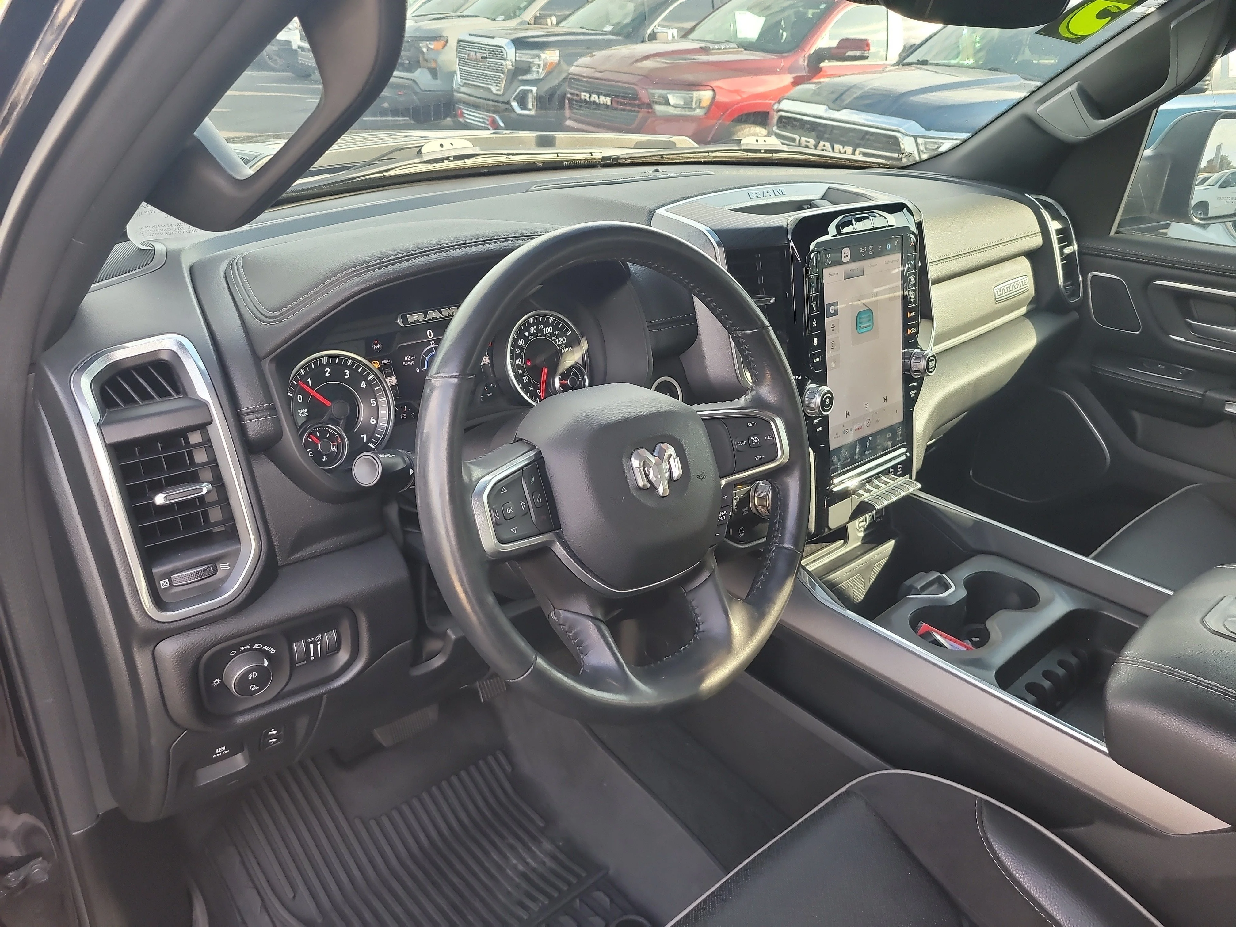 Used 2023 Diamond Black Crystal Pearlcoat Ram Laramie image 20