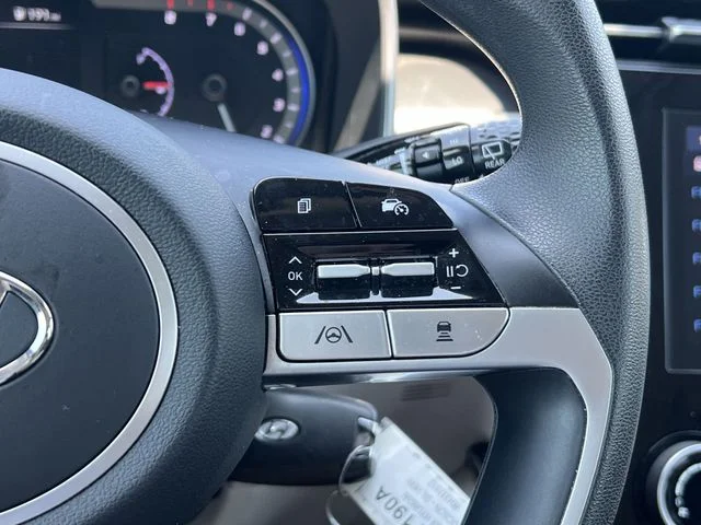 Used 2024 Silver Hyundai SE image 25