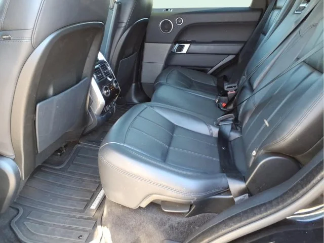Used 2021 Black Land Rover HSE Silver Edition image 13