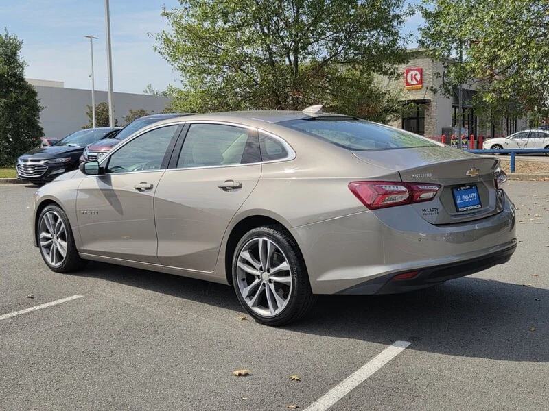 Used 2024 Mineral Gray Metallic CHEVROLET LT image 3