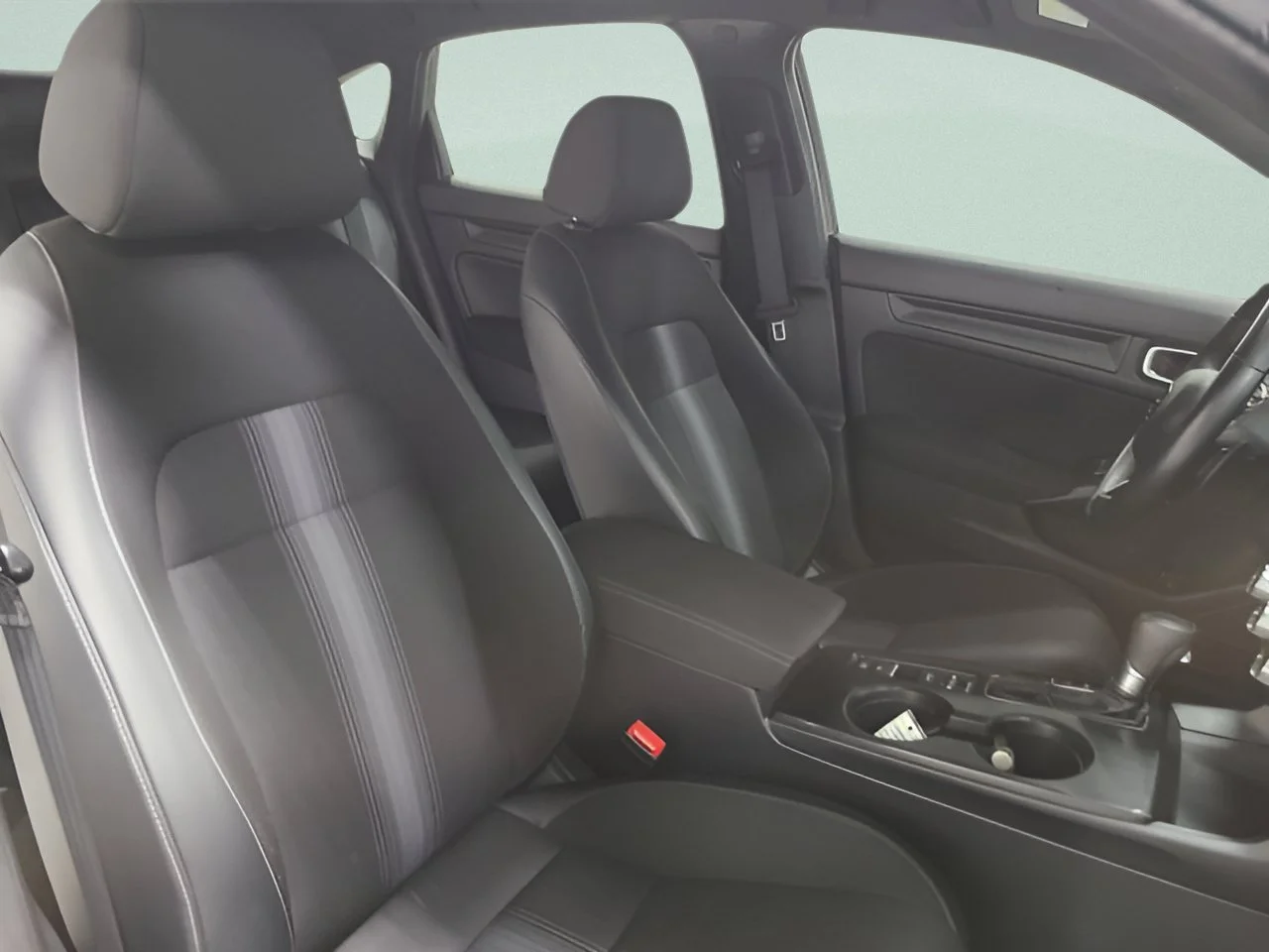 Used 2025 Crystal Black Pearl Honda Sport image 12