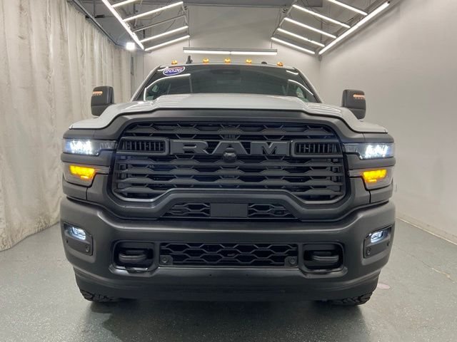 New 2026 Bright White Clear-Coat Exterior Paint RAM Tradesman image 3