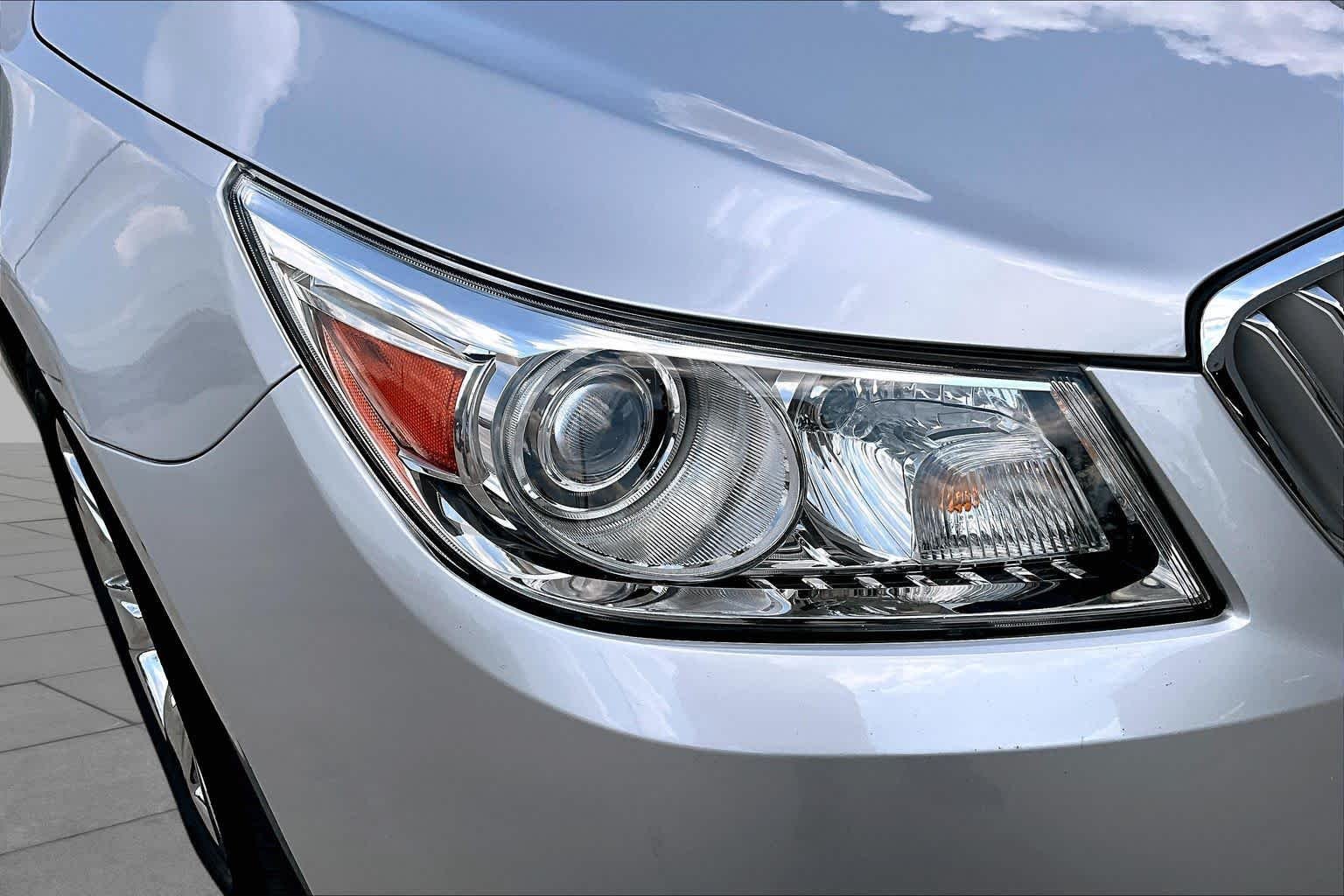 Used 2011 Quicksilver Metallic Buick CXL image 24