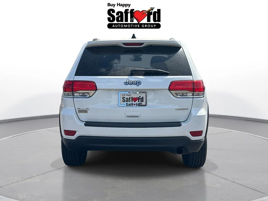 Used 2015 White/off-white Jeep Laredo image 6