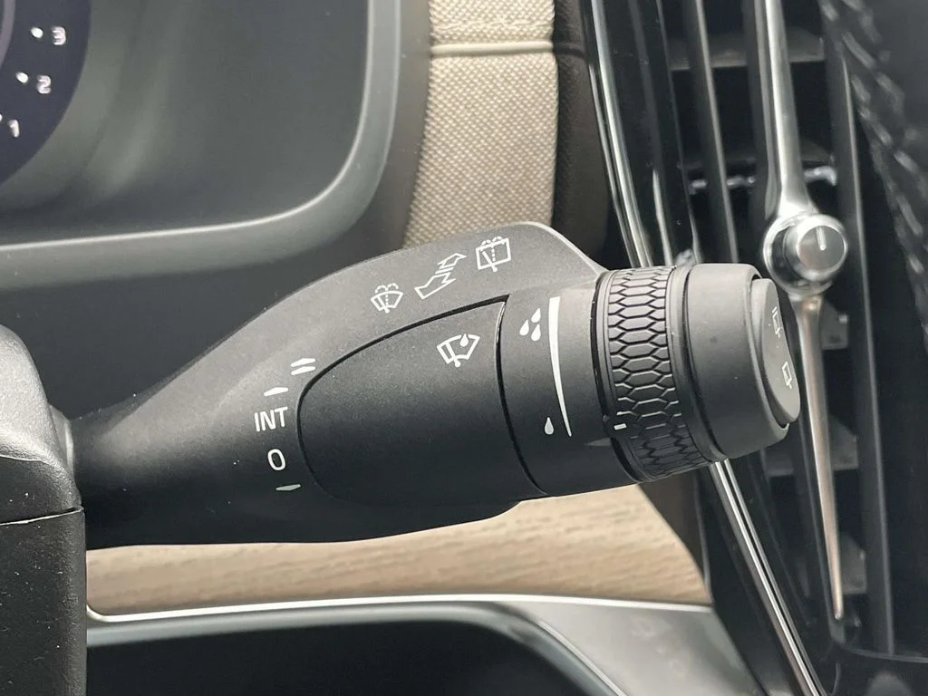 2026 Volvo XC90 Plus - Photo 14