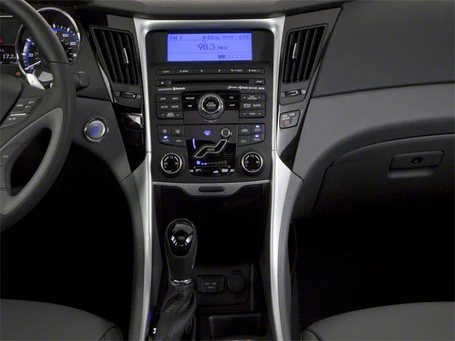 Used 2013 Sparkling Ruby Hyundai GLS PZEV image 13