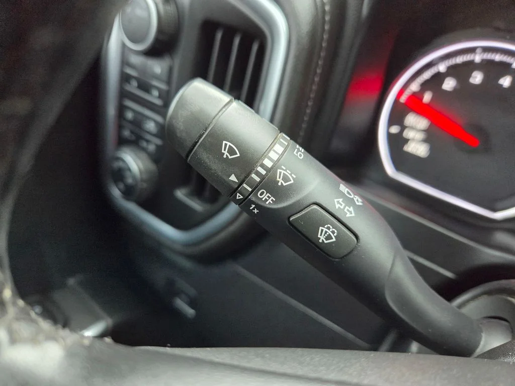 Used 2021 Summit White Chevrolet LT Trail Boss image 19
